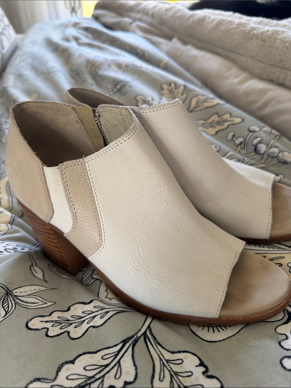 Sorel Cream and Tan Peep-Toe Block Heel Mules